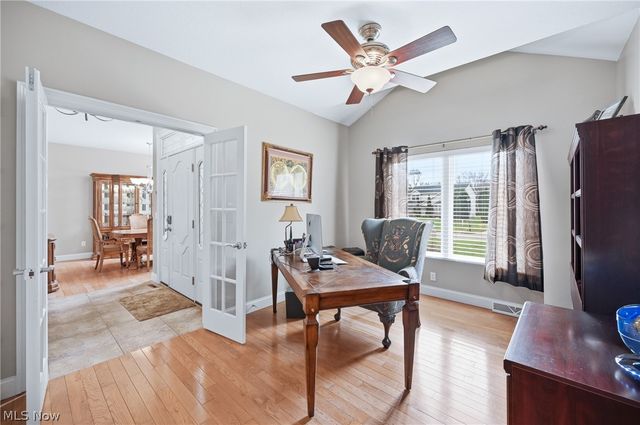 105 Muirfield Drive SE, Howland, OH 44484