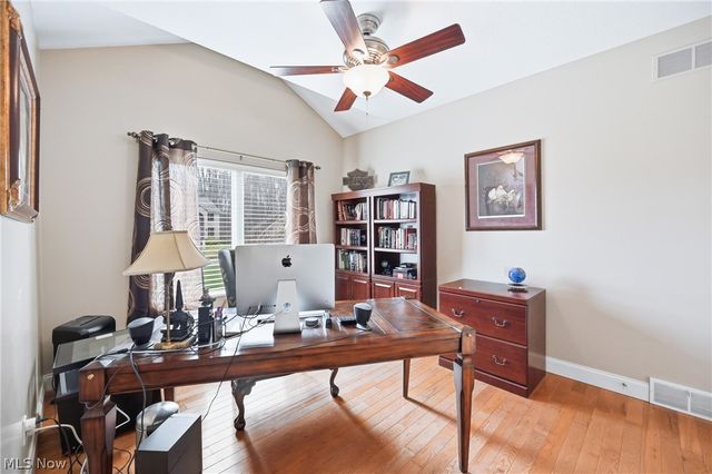 105 Muirfield Drive SE, Howland, OH 44484