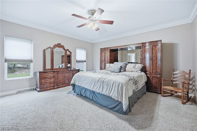 105 Muirfield Drive SE, Howland, OH 44484