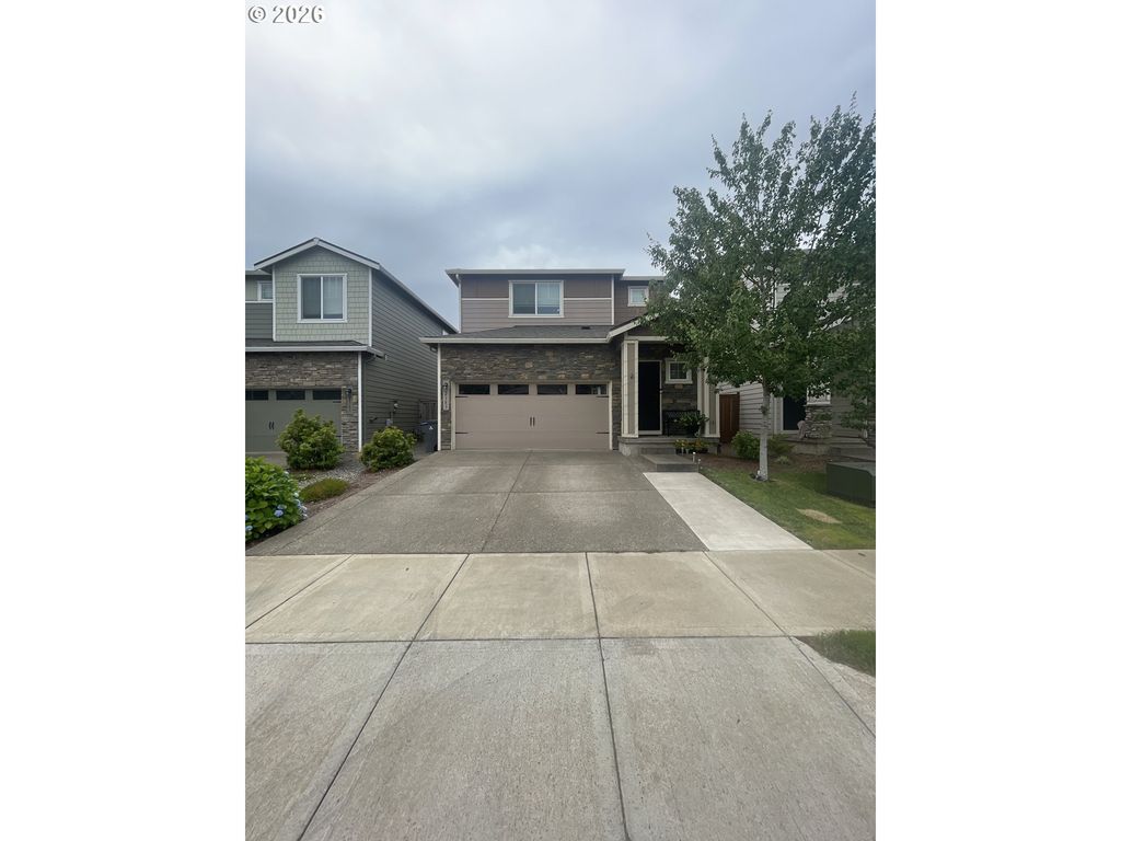 Image 1 of property listing at 2383 Nw MATTEO Dr, Mc Minnville, OR 97128