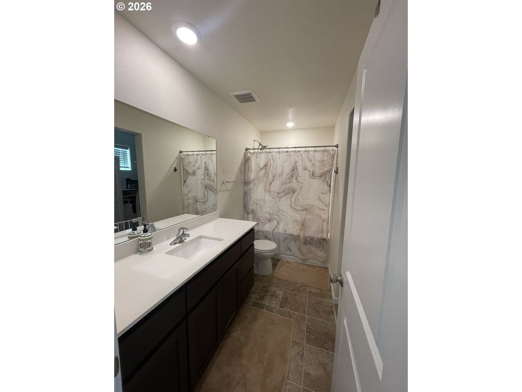 Image 15 of property listing at 2383 Nw MATTEO Dr, Mc Minnville, OR 97128
