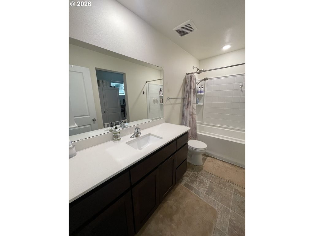 Image 17 of property listing at 2383 Nw MATTEO Dr, Mc Minnville, OR 97128