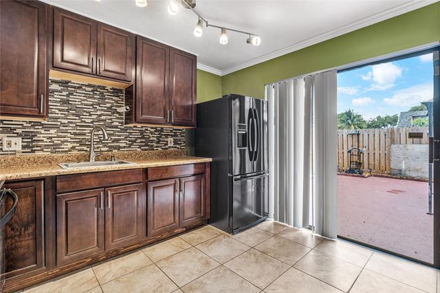 216 Lake Arbor Drive, Palm Springs, FL 33461