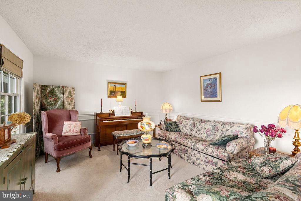 1115 CHAPEL RD, Middletown, VA 22645