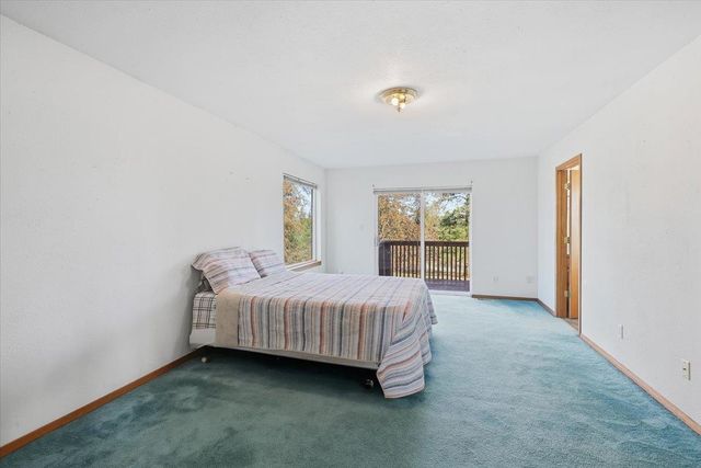 20408 W Indiana Ln, Medical Lake, WA 99022