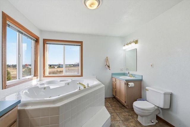 20408 W Indiana Ln, Medical Lake, WA 99022