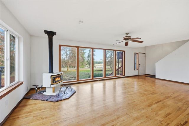 20408 W Indiana Ln, Medical Lake, WA 99022