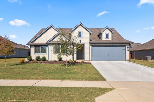 742 Buttercup Drive, Pilot Point, TX 76258