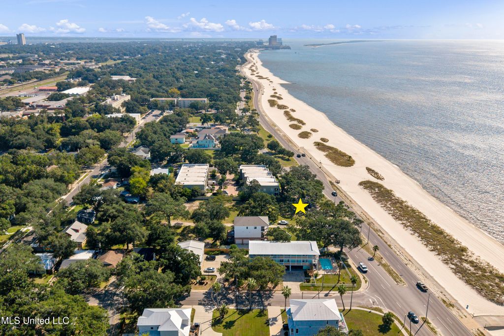 1484 Beach Boulevard, Biloxi, MS 39530
