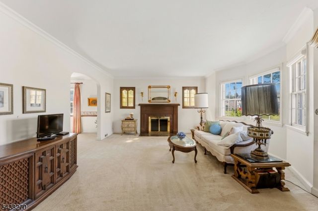 1400 Summit Ter, Linden City, NJ 07036