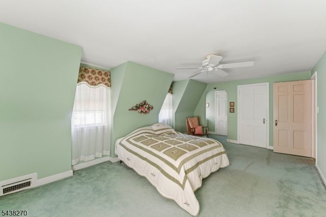 1400 Summit Ter, Linden City, NJ 07036