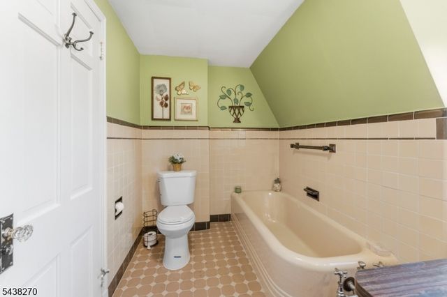1400 Summit Ter, Linden City, NJ 07036