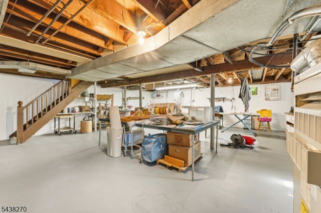 1400 Summit Ter, Linden City, NJ 07036