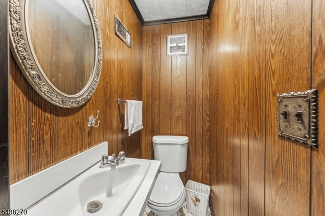 1400 Summit Ter, Linden City, NJ 07036