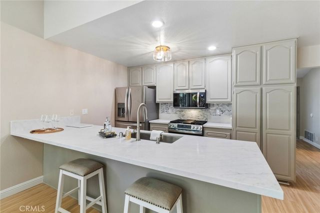 29860 Mira Loma Drive, Temecula, CA 92592