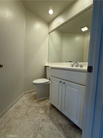 6 Ponte, Irvine, CA 92606