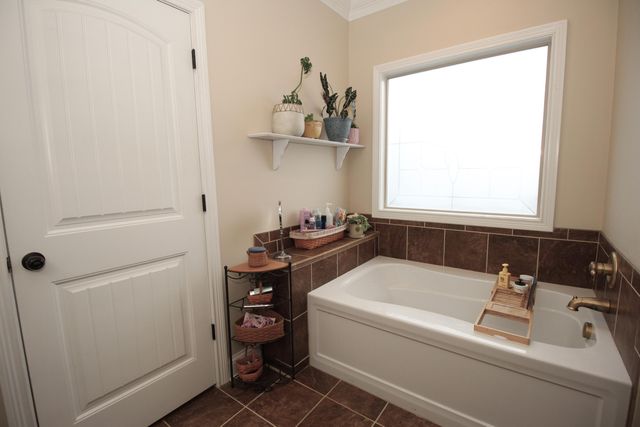 136 Rocky Creek Road, Georgetown, KY 40324