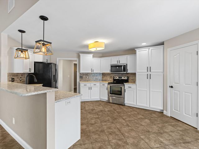 1226 Bowden Drive, Evansville, IN 47725