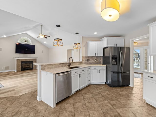 1226 Bowden Drive, Evansville, IN 47725