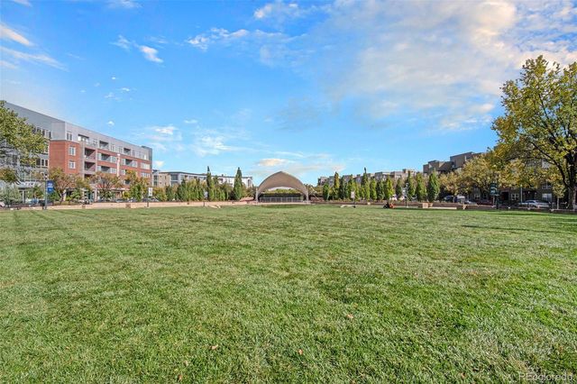 7700 E 29th Avenue 303, Denver, CO 80238