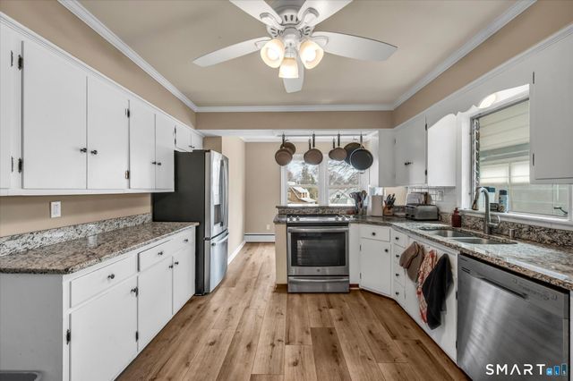 304 Huntington Road, Stratford, CT 06614