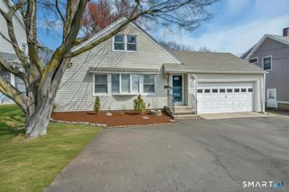 304 Huntington Road, Stratford, CT 06614