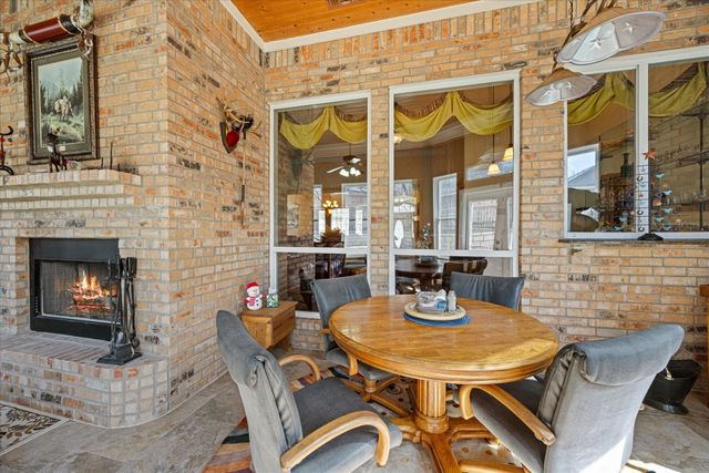 7711 Ravenswood Road, Granbury, TX 76049