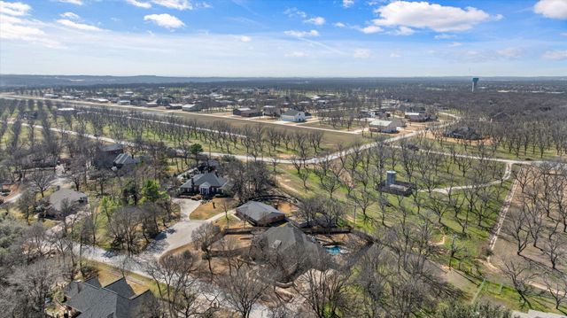 7711 Ravenswood Road, Granbury, TX 76049