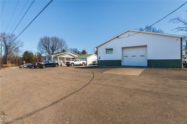 13390 Ravenna Avenue NE, Hartville, OH 44632