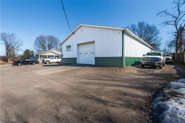 13390 Ravenna Avenue NE, Hartville, OH 44632