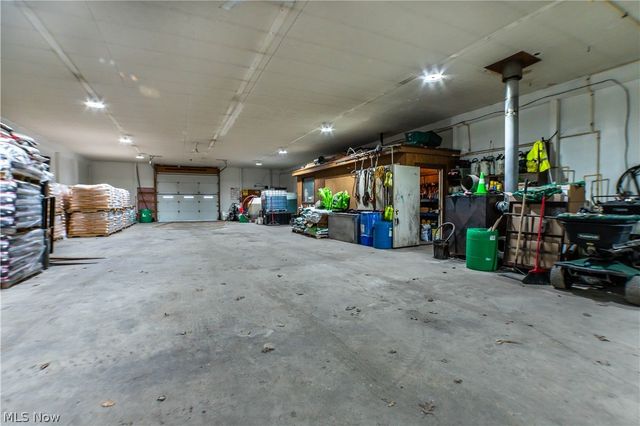 13390 Ravenna Avenue NE, Hartville, OH 44632