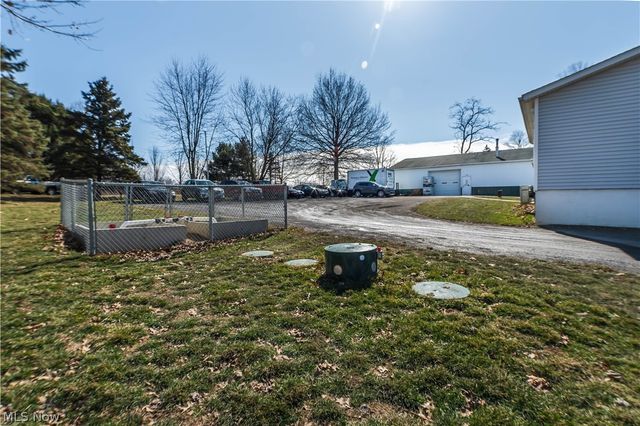 13390 Ravenna Avenue NE, Hartville, OH 44632