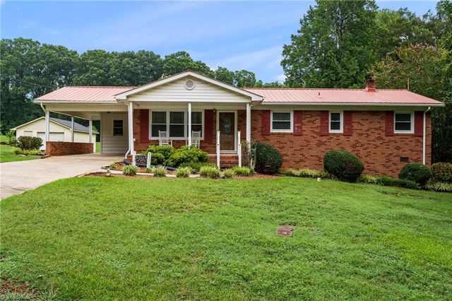706 Fairwood Trail, Asheboro, NC 27205