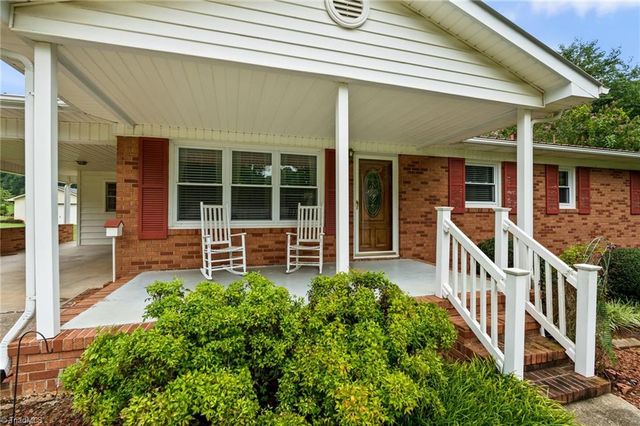 706 Fairwood Trail, Asheboro, NC 27205