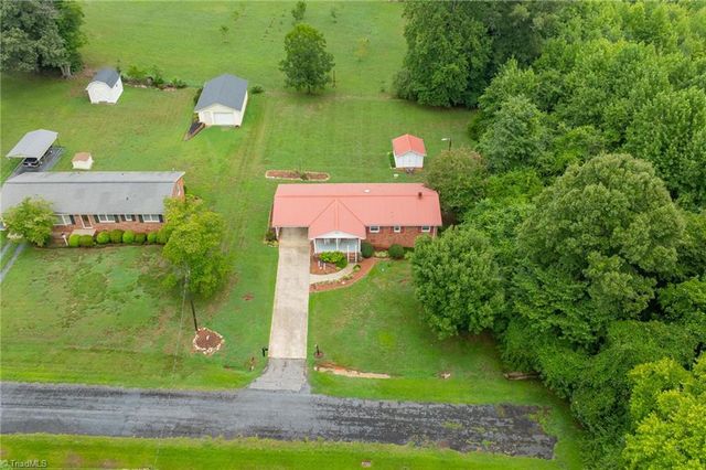 706 Fairwood Trail, Asheboro, NC 27205