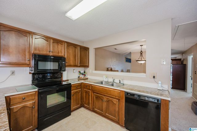 5634 HUNTER BROOK COURT, Gardendale, AL 35071