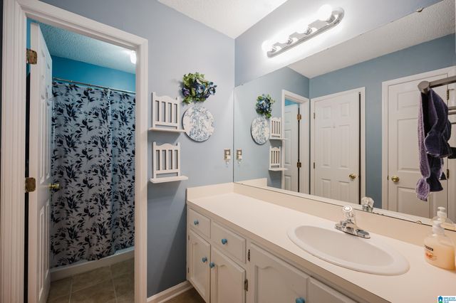 5634 HUNTER BROOK COURT, Gardendale, AL 35071