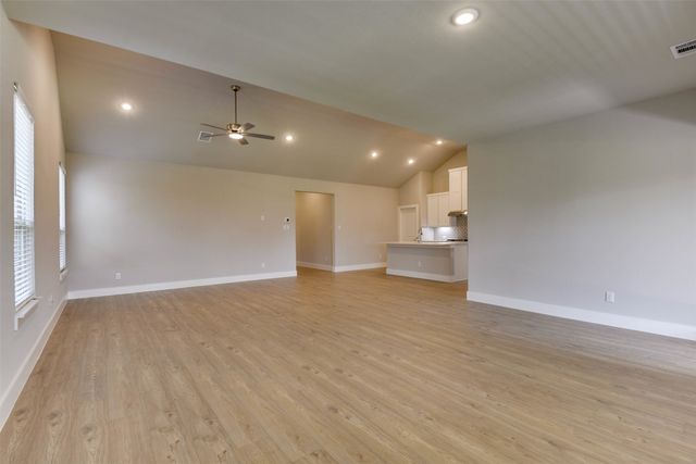 2205 Glacier Drive, Waxahachie, TX 75165