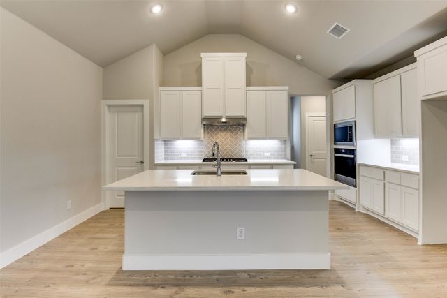 2205 Glacier Drive, Waxahachie, TX 75165