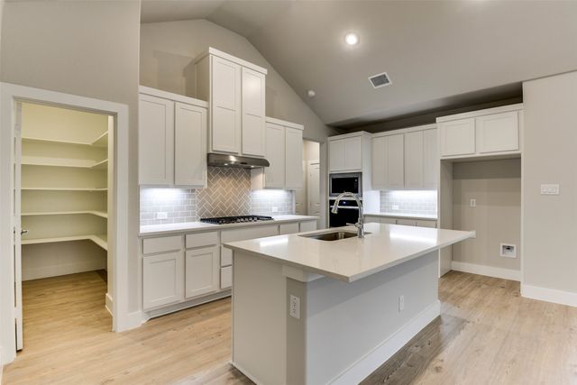 2205 Glacier Drive, Waxahachie, TX 75165