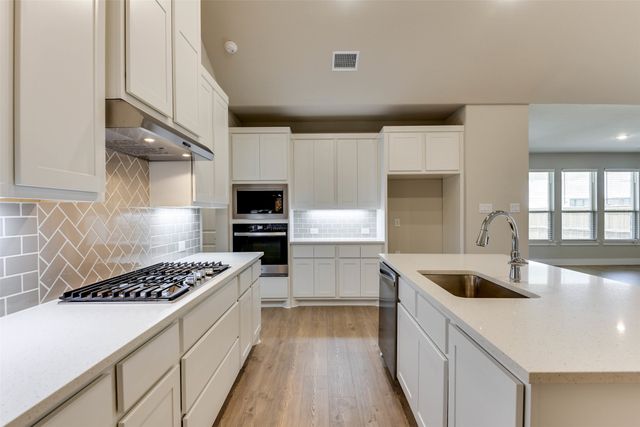 2205 Glacier Drive, Waxahachie, TX 75165