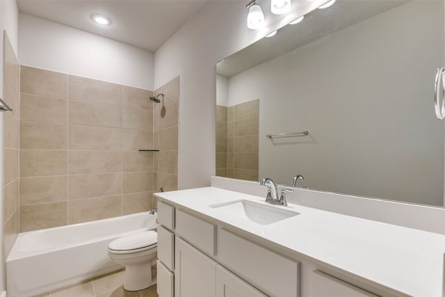 2205 Glacier Drive, Waxahachie, TX 75165