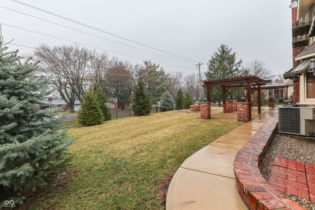 3998 Eagle Trace Drive, Greenwood, IN 46143