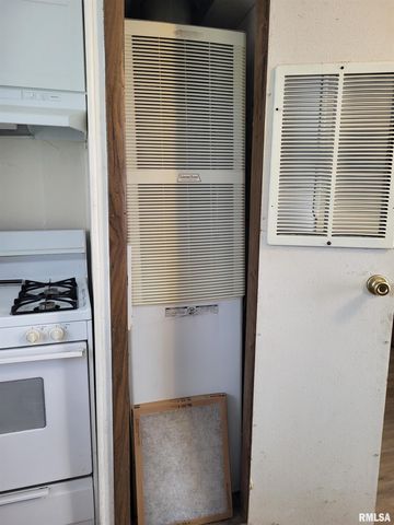 771 Century Estates, Galesburg, IL 61401