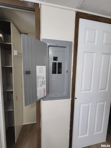 771 Century Estates, Galesburg, IL 61401