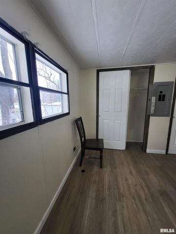 771 Century Estates, Galesburg, IL 61401