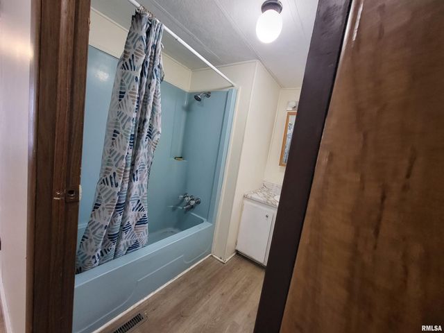 771 Century Estates, Galesburg, IL 61401