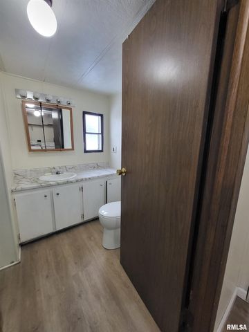 771 Century Estates, Galesburg, IL 61401