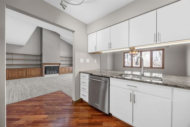 716 East Post Court SE, Cedar Rapids, IA 52403