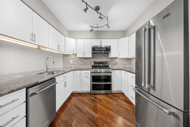 716 East Post Court SE, Cedar Rapids, IA 52403